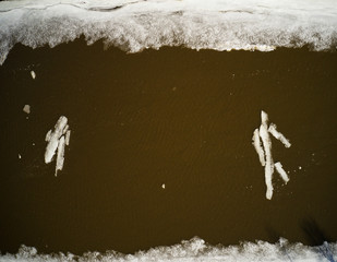 Human shaped drifting ice © mellsva