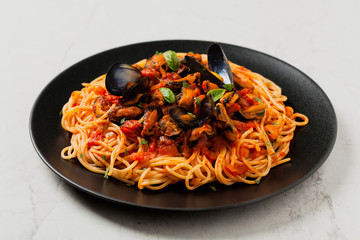 Spaghetti with mussels.