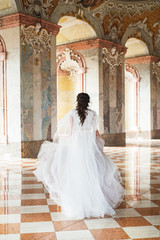 Fototapeta premium Beautiful bride in luxury baroque interior.