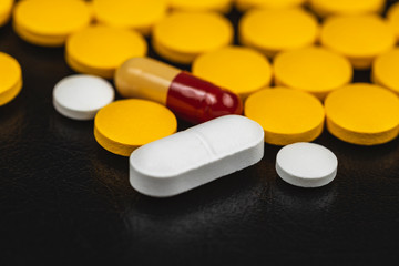 Pharmaceutical medicine pill