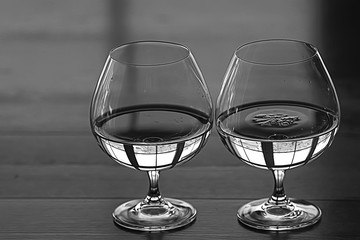 glass of water with ice in the restaurant / cold clear clear water in a glass with ice pieces