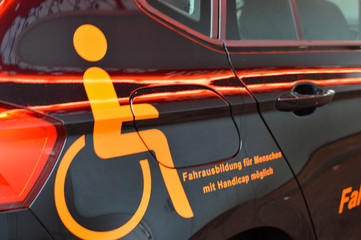 Fahrschule Hanicap Rollstuhl