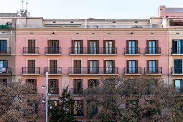 Obraz premium Exterior View of Building in Barcelona, Spain