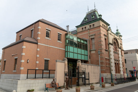 旧唐津銀行本店