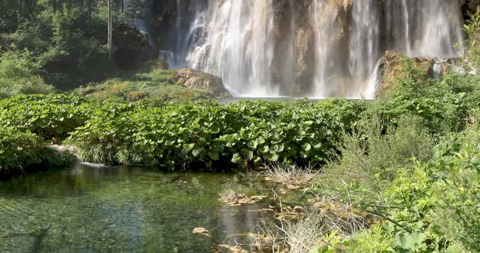 Waterfall Galovački buk 4k pan up