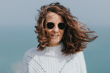 Portrait de femme au soleil Portrait de femme au soleil 