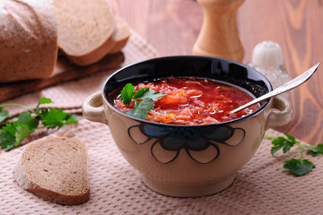 Aromatic soup with sour cream and black bread.