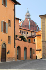 Altstadtgasse in Pistoia Toskana, Italien 