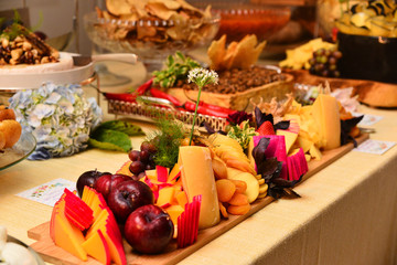 fruits and cheeses, cold food, accompaniment to wine, buffet with cheese and fruits, antipasto,  hors d'oeuvre, Christmas dinner