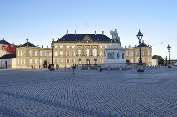 Fototapeta na wymiar Horse statue on Amalienborg Square in Copenhagen, Denmark