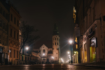 Fototapeta na wymiar St. Andrew's Church, Kraków. Famous religious landmark at night