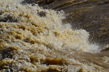 2018年台風20号通過後の渡月橋