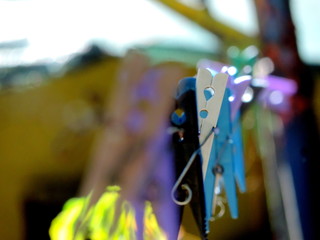 broches