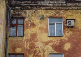 Old residential building. Kazakhstan (Ust-Kamenogorsk). Old architecture. Architectural heritage