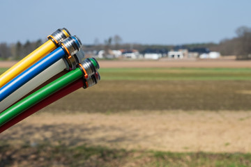 Breitbandausbau - schnelles Netz - Glasfaserkabel - letzte Meile