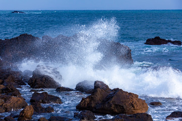 日本海の荒波　秋田県　男鹿半島