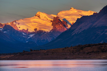 Obraz na płótnie Canvas Lake in Patagonia