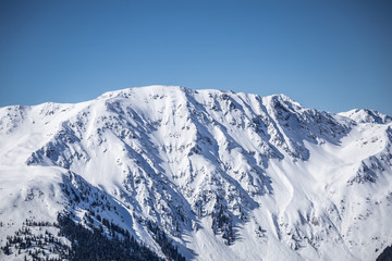 Gebirge in den Alpen im Winter