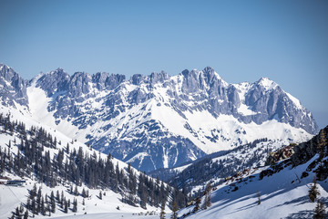 Ausblick auf die Berge Wilder Kaiser im Winter