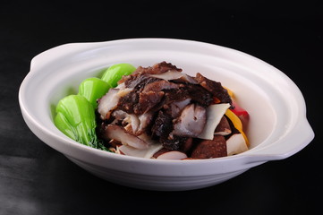 thai noodle soup with meat and vegetables