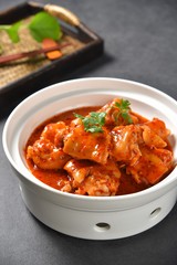chicken with tomato sauce