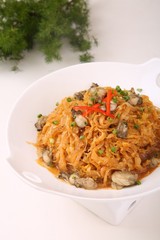 pasta with tomato sauce and basil