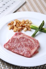 steak with vegetables