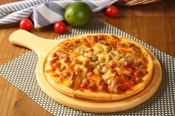 Obraz na płótnie Canvas pizza with cherry tomatoes and olives