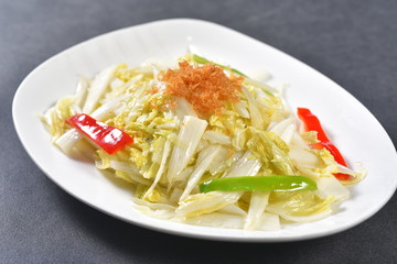 pasta with tomato sauce and basil