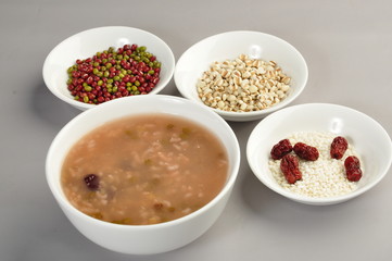 bowl of cereal with milk