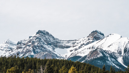 Fototapeta na wymiar Rocky Mountain in Banff Canada