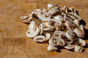 geschnittene Champignons