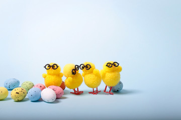 Pascqua con i pulcini