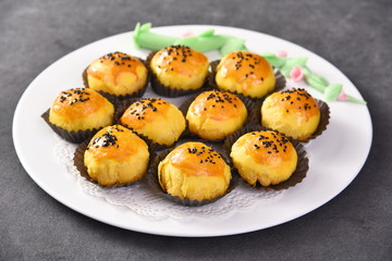 baked potatoes with rosemary