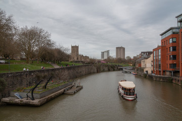 Obraz premium River Avon in Bristol park