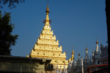 Fototapeta premium Rakhine Mahamuni Buddha Temple
