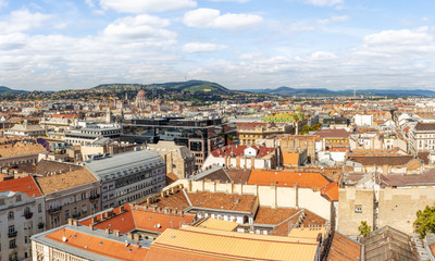 Budapeszt - panorama miasta z punktu widokowego.  Krajobraz starego miasta - Budapeszt Węgry. © art08