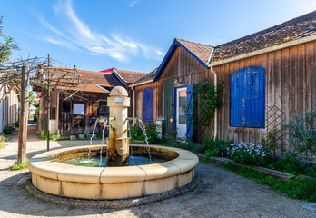 BASSIN D'ARCACHON (France), place du village de L'Herbe
