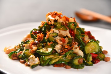 salad with chicken and vegetables