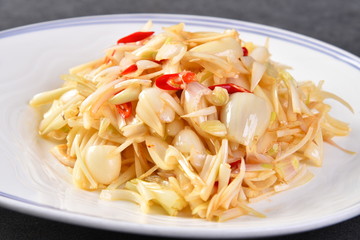 pasta with tomato sauce and basil