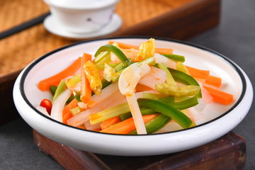 thai noodle soup with vegetables
