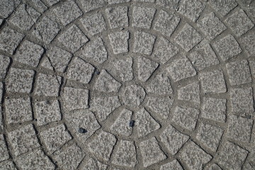 円状に並べた石畳