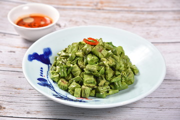 salad with beans and cheese