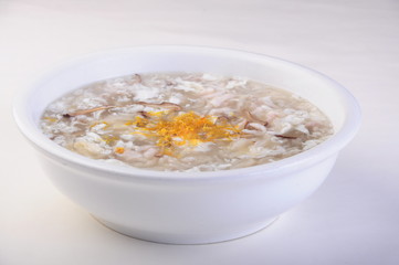 bowl of cereal with milk