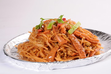 pasta with tomato sauce and basil