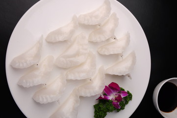 vanilla ice cream with chocolate sauce