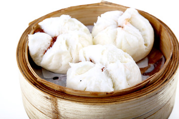 Fototapeta na wymiar chinese dumplings in a bowl