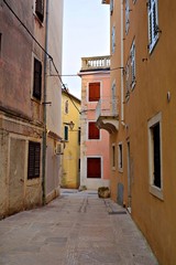 Fototapeta na wymiar small streets in the old town...