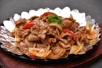 spaghetti with seafood and vegetables