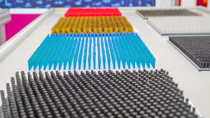 Obraz premium 13871_Some_of_the_white_platforms_in_the_table_with_spikes.jpg